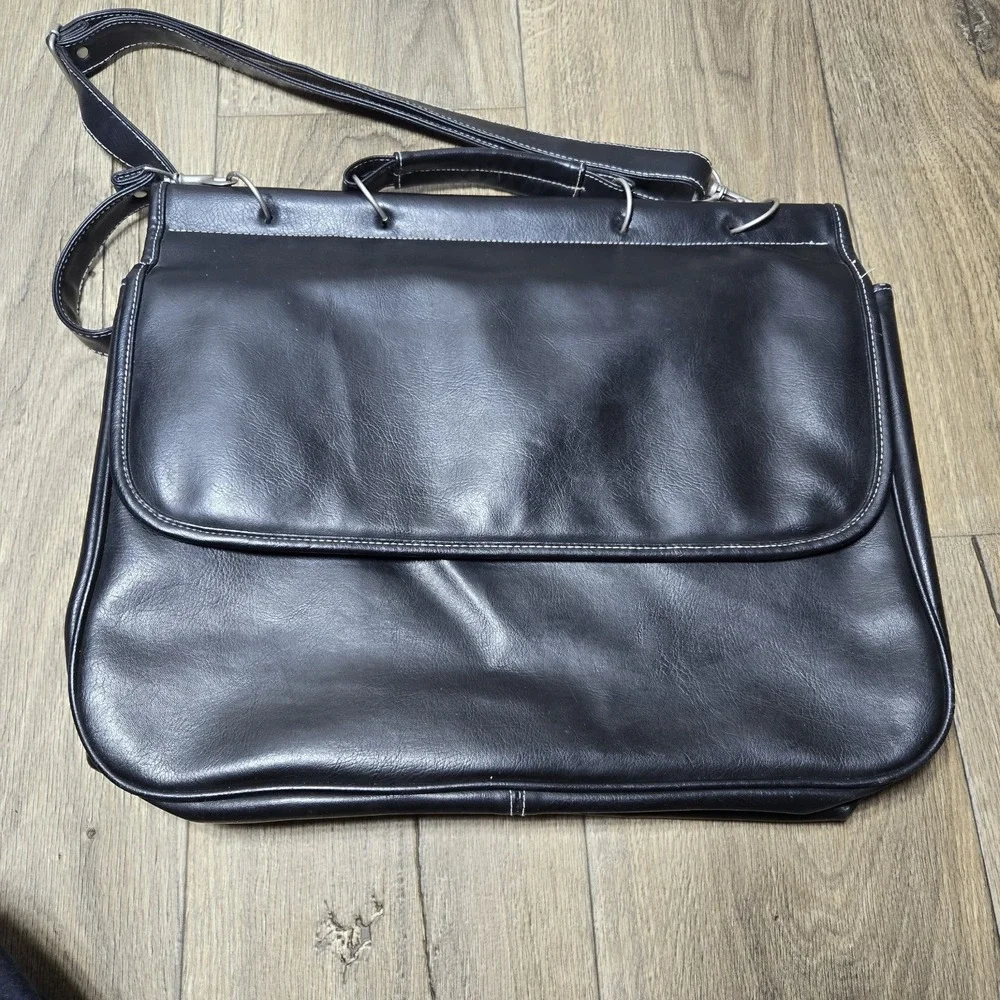Walt Disney World Multi Pocket Latching Briefcase Mickey Hands & Heads Read‎